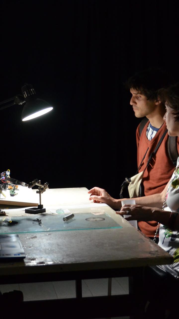 Nave Ágora - muestras residentes